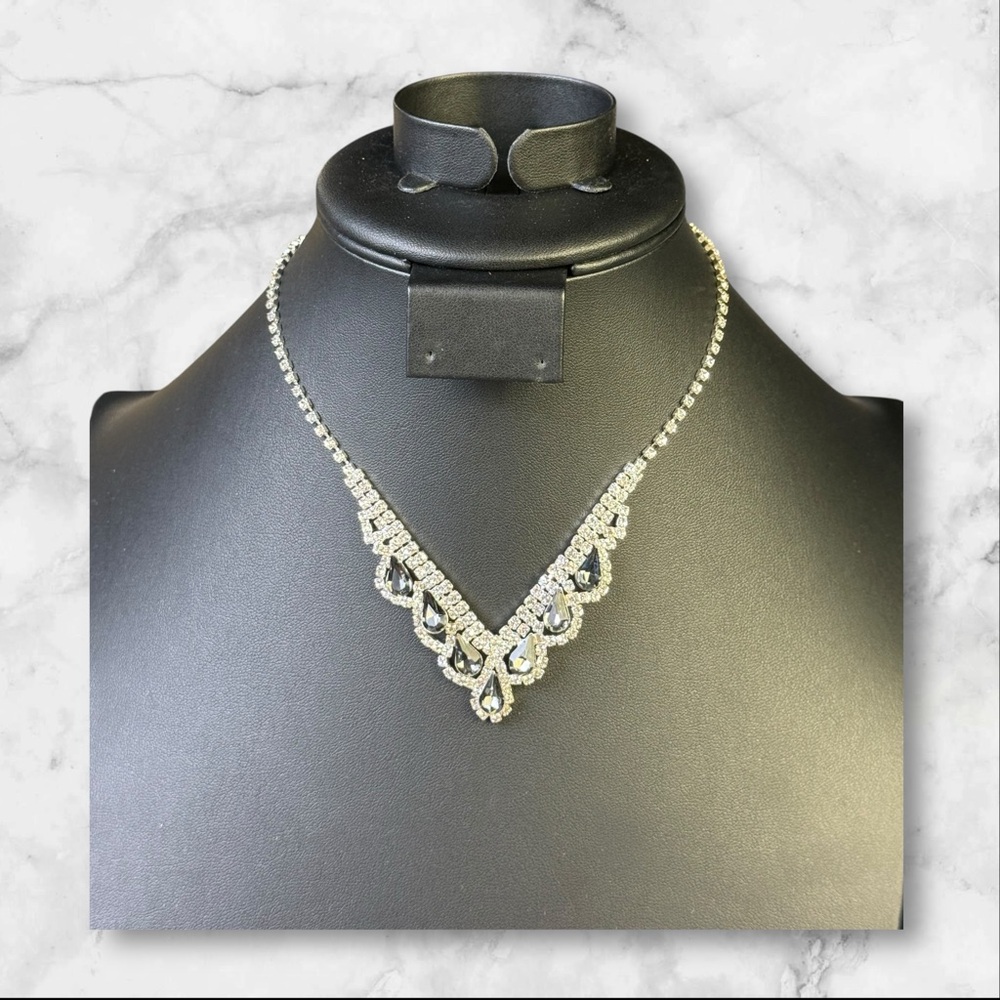 214. Black & Clear Rhinestone Statement Necklace